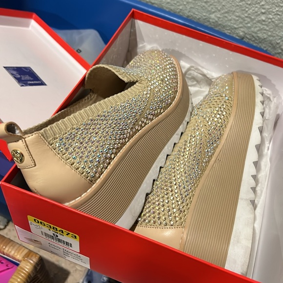 Rhinestone Embellished Platform Shoes - Picture 8 of 8